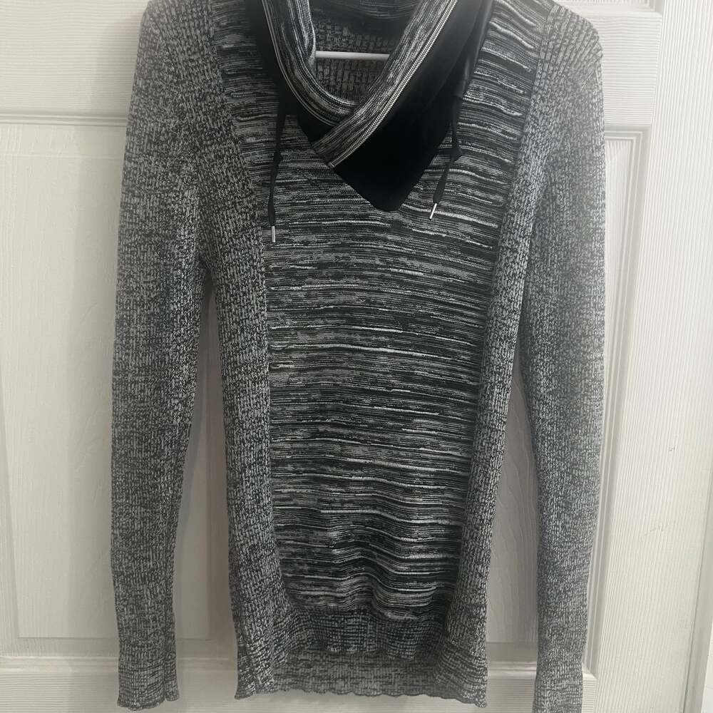 Men's VERCINI Gray and Black Knit Sweater Size L